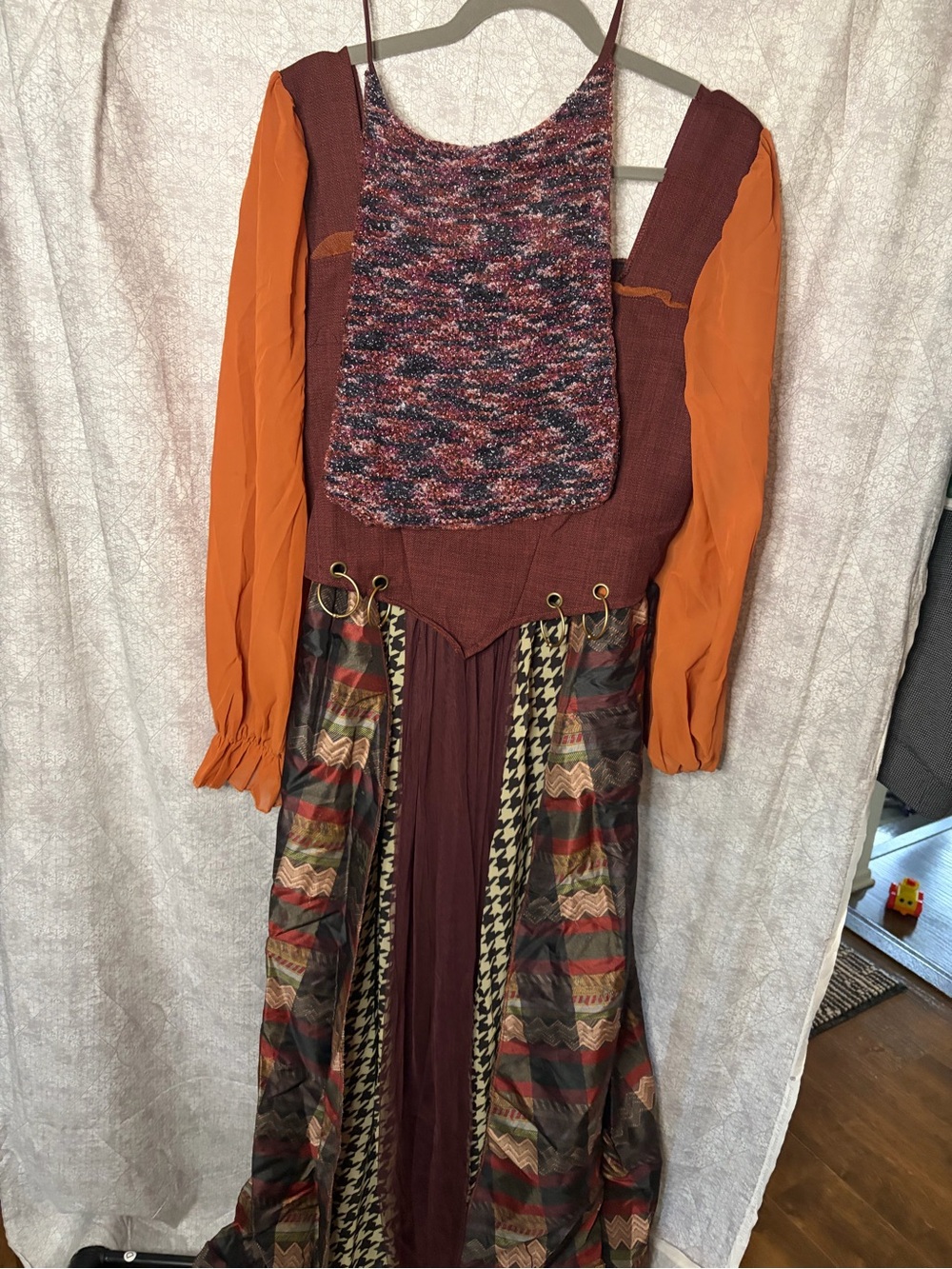 Hocus Pocus Costume Large - Picture 10 of 10